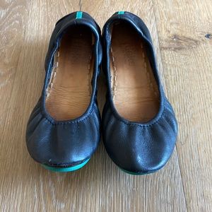 Black Tieks size 6